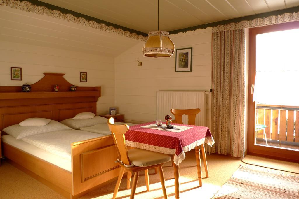 Landhaus Teufl Bed & Breakfast Faistenau Exterior photo
